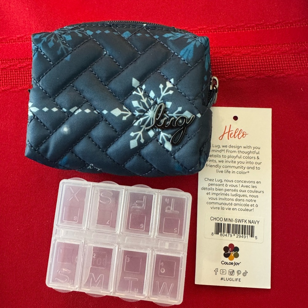Lug Mini ChooChoo- Snowflake Navy-NWT